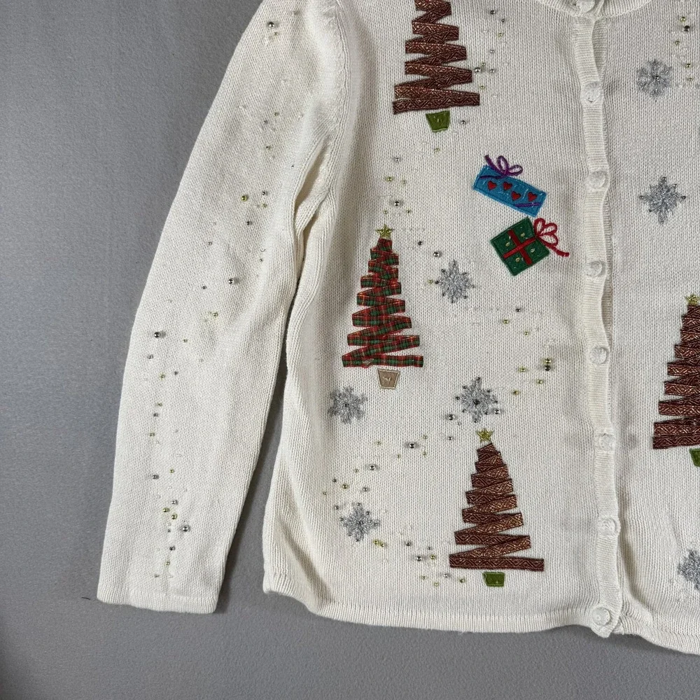 Studio Joy Christmas Tree & Gifts Ugly Sweater Cardigan Women's‎ L Cream